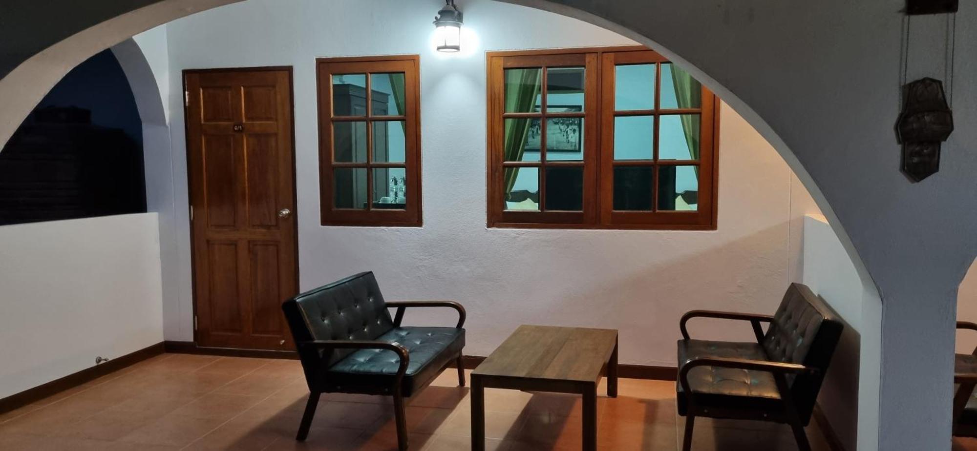 Meyers Hua Hin Hotel Bagian luar foto
